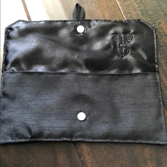 NWOT Black R Initial Jewelry Case - Picture 2 of 5